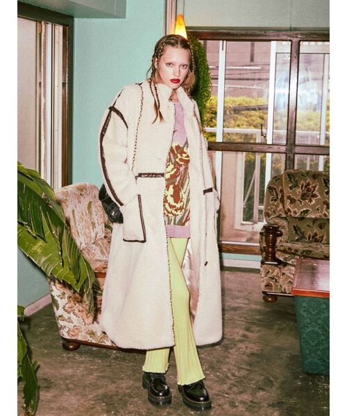 jouetie（ジュエティ）の「パイピングボアコート（ムートンコート・レディース・パープル/ブラック/その他1/アイボリー・MEDIUM）」の20枚目の写真