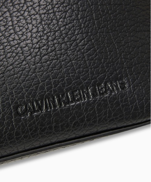 Calvin Klein Jeans Accessory（カルバン・クラインジーンズアクセサリー）の「CKJ TAGGED ボディバッグ（ボディバッグ/ウエストポーチ・メンズ・ブラック・FREE）」の5枚目の写真