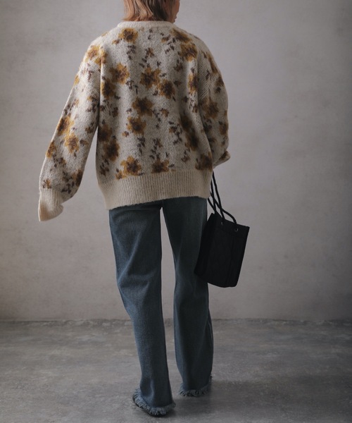 ap retro(アプレトロ)の「起毛花柄ジャガードニット(ニット/セーター・レディース・アイボリー/カーキ・FREE)」の17枚目の写真