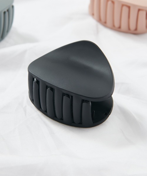 COLONY 2139（コロニートゥーワンスリーナイン）の「マットクリップ（バレッタ/ヘアクリップ・レディース・ホワイト/ブラック/ベージュ/ネイビー/グレー・FREE）」の3枚目の写真