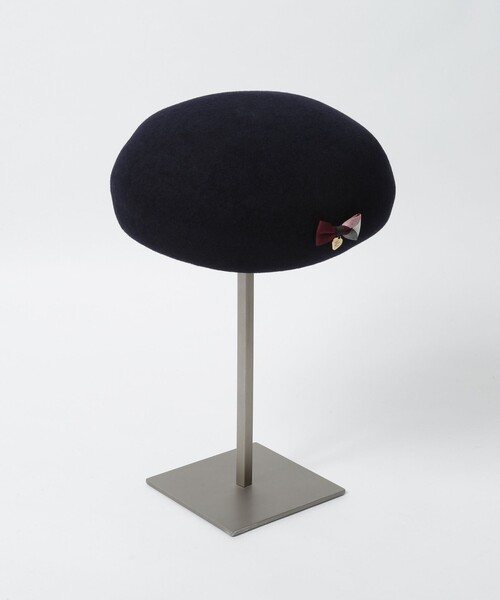 BLUE LABEL CRESTBRIDGE（ブルーレーベルクレストブリッジ）の「クレストブリッジチェックリボンウールベレー帽（ハンチング/ベレー帽・レディース・ブラック/ピンク/ベージュ系その他/ダークネイビー・FREE）」の3枚目の写真