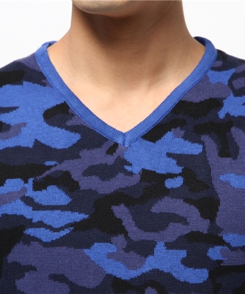 VENCEEXCHANGE(ヴァンスエクスチェンジ)の「カモフラジャガード Vネック(ニット/セーター・メンズ・ブルー/グリーン・LARGE/MEDIUM/SMALL)」の8枚目の写真