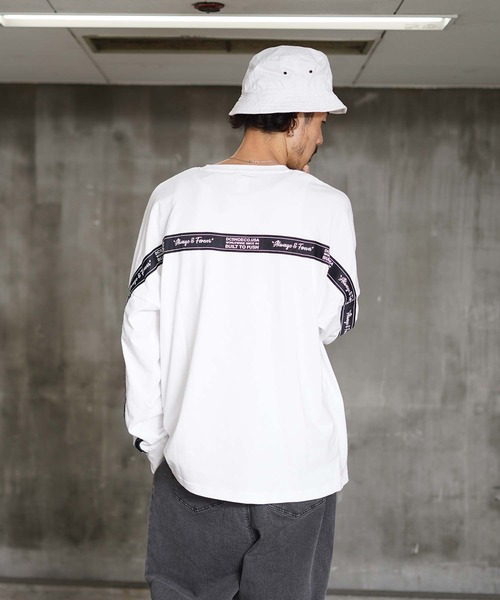 DC SHOES(ディーシーシューズ)の「21 BACK LINE LS/DCバックロゴテープ長袖ロンT(Tシャツ/カットソー・メンズ・ホワイト/ブラック/ベージュ/ベージュ系その他/ブラック系その他/ホワイト系その他・MEDIUM/LARGE/X-LARGE/XX-LARGE)」の2枚目の写真