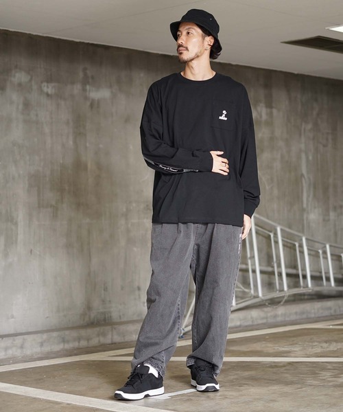 DC SHOES(ディーシーシューズ)の「21 BACK LINE LS/DCバックロゴテープ長袖ロンT(Tシャツ/カットソー・メンズ・ホワイト/ブラック/ベージュ/ベージュ系その他/ブラック系その他/ホワイト系その他・MEDIUM/LARGE/X-LARGE/XX-LARGE)」の18枚目の写真