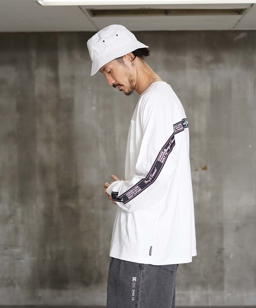 DC SHOES(ディーシーシューズ)の「21 BACK LINE LS/DCバックロゴテープ長袖ロンT(Tシャツ/カットソー・メンズ・ホワイト/ブラック/ベージュ/ベージュ系その他/ブラック系その他/ホワイト系その他・MEDIUM/LARGE/X-LARGE/XX-LARGE)」の14枚目の写真