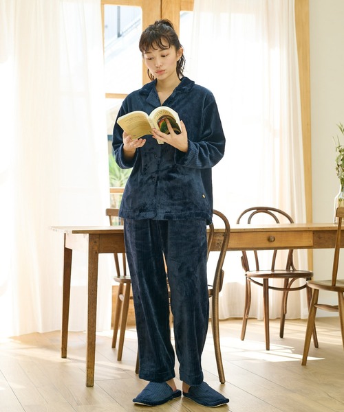 TERRITOIRE(テリトワール)の「LADIES ''ふわもこ'' コーデュロイ'' パジャマ 上下セット(ルームウェア/パジャマ・レディース・チャコールグレー/ネイビー/ベージュ/オフホワイト・LARGE/MEDIUM)」の19枚目の写真