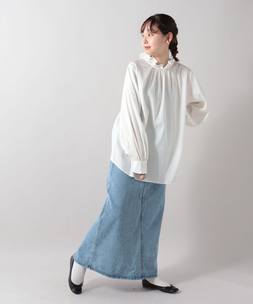 fredy repit(フレディレピ)の「【WEB限定】ボリュームスリーブフリルスタンドカラーシャツ(前後2WAY)(シャツ/ブラウス・レディース・ライトブルー/ブラック/オフホワイト・38)」の11枚目の写真