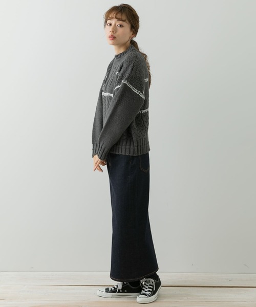 URBAN RESEARCH Sonny Label（アーバンリサーチサニーレーベル）の「パッチワークステッチ ケーブルニット（ニット/セーター・レディース・チャコールグレー/イエロー系その他/オフホワイト・FREE）」の19枚目の写真