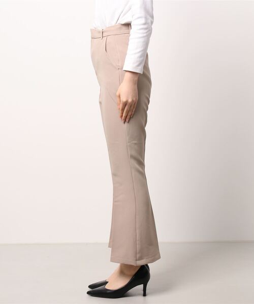 SPINNS(スピンズ)の「タータンチェックフレアパンツ(スラックス・レディース・ベージュ/ブラック系その他/レッド系その他・S/MEDIUM/ONESIZE)」の7枚目の写真