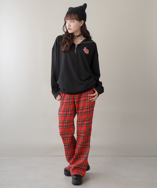 SPINNS(スピンズ)の「タータンチェックフレアパンツ(スラックス・レディース・ベージュ/ブラック系その他/レッド系その他・S/MEDIUM/ONESIZE)」の17枚目の写真