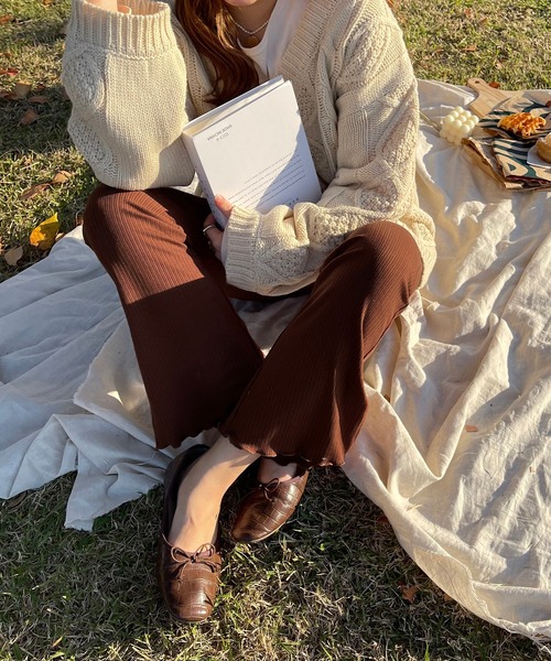 apres jour clair（アプレジュールクレア）の「【apres jour clair】Ｖケーブルニット（ニット/セーター・レディース・ナチュラル/オレンジ/ブラウン系その他・X-LARGE/フリー）」の7枚目の写真