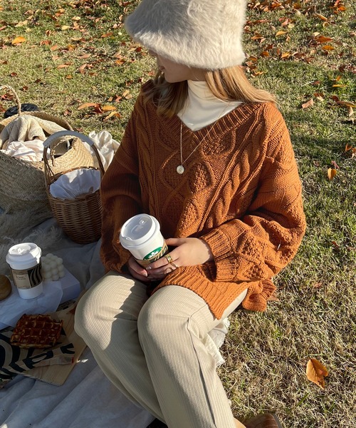 apres jour clair（アプレジュールクレア）の「【apres jour clair】Ｖケーブルニット（ニット/セーター・レディース・ナチュラル/オレンジ/ブラウン系その他・X-LARGE/フリー）」の12枚目の写真