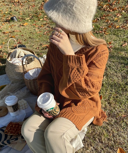 apres jour clair（アプレジュールクレア）の「【apres jour clair】Ｖケーブルニット（ニット/セーター・レディース・ナチュラル/オレンジ/ブラウン系その他・X-LARGE/フリー）」の14枚目の写真