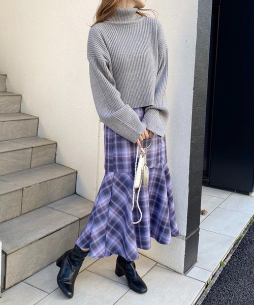 one after another NICE CLAUP（ワンアフターアナザーナイスクラップ）の「Sサイズあり　ハイウエストレディマーメイドスカート（スカート・レディース・杢グレー/モカ/ブルー系その他/ピンク系その他・SMALL/MEDIUM）」の5枚目の写真