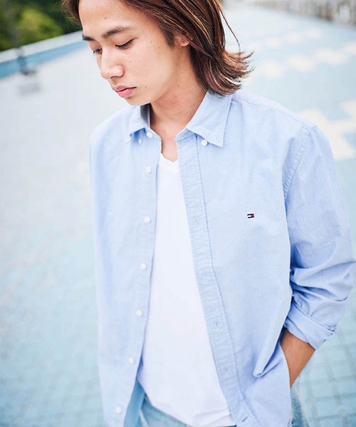 TOMMY HILFIGER(トミーヒルフィガー)の「【オンライン限定】トミーヒルフィガー ワンポイントロゴVネックオーバーサイズTシャツ(Tシャツ/カットソー・メンズ・ホワイト/ブラック/ネイビー/ネイビー系/ホワイト系/ブラック系・SMALL/MEDIUM/LARGE/X-LARGE/XX-LARGE)」の20枚目の写真