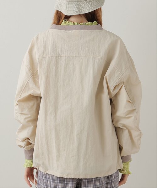 DOUBLE NAME（ダブルネーム）の「リプ襟布帛ドロストプルオーバー（その他トップス・レディース・ベージュ/スミクロ/キナリ・FREE）」の17枚目の写真