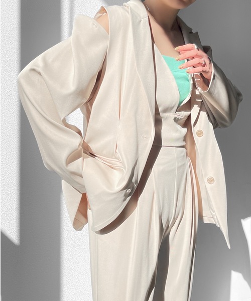 Solace（ソレイス）の「スリーブON/OFFウエストタックジャケット / セットアップ対応（テーラードジャケット・レディース・チャコールグレー/ナチュラル・FREE）」の12枚目の写真