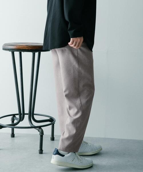 ITEMS URBANRESEARCH（アイテムズ アーバンリサーチ）の「エステルトロ イージーテーパードパンツ（その他パンツ・メンズ・グレー/ブラウン/ブルー/ブラック・MEDIUM/LARGE）」の5枚目の写真