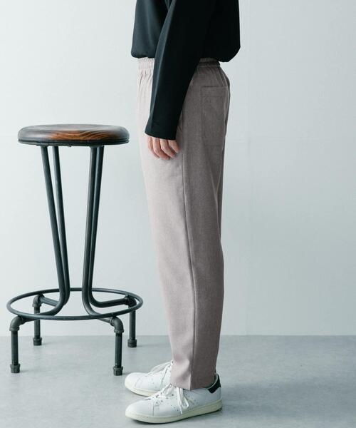 ITEMS URBANRESEARCH（アイテムズ アーバンリサーチ）の「エステルトロ イージーテーパードパンツ（その他パンツ・メンズ・グレー/ブラウン/ブルー/ブラック・MEDIUM/LARGE）」の11枚目の写真