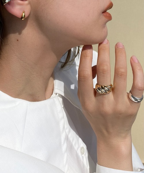 y/m by RIKA（イムバイリカ）の「ストライプワイドリング（リング・レディース・ゴールド・FREE）」の6枚目の写真