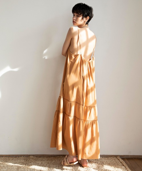 ReNorm(リノーム)の「刺繍ギャザーキャミワンピース(ワンピース・レディース・ネイビー/オレンジ/アイボリー・フリー)」の6枚目の写真