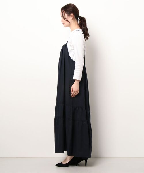 ReNorm(リノーム)の「刺繍ギャザーキャミワンピース(ワンピース・レディース・ネイビー/オレンジ/アイボリー・フリー)」の22枚目の写真