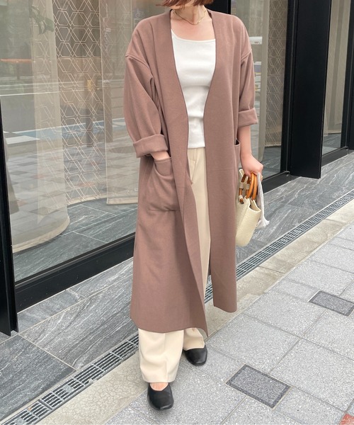 Meli rich（メリーリッチ）の「ベルト付き。オーバーサイズロングノーカラーコート（ノーカラーコート・レディース・モカ/オリーブ・MEDIUM）」の3枚目の写真