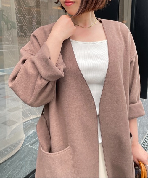 Meli rich（メリーリッチ）の「ベルト付き。オーバーサイズロングノーカラーコート（ノーカラーコート・レディース・モカ/オリーブ・MEDIUM）」の4枚目の写真