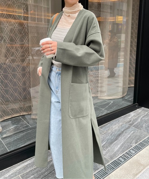 Meli rich（メリーリッチ）の「ベルト付き。オーバーサイズロングノーカラーコート（ノーカラーコート・レディース・モカ/オリーブ・MEDIUM）」の9枚目の写真