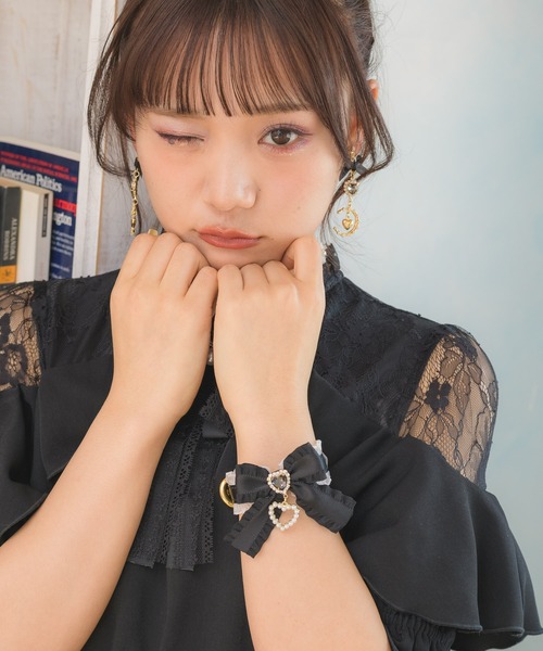 ROJITA（ロジータ）の「フリルリボンハートビジュブレスレット（ブレスレット・レディース・ブラック/パープル/レッド/ピンク/イエロー/ブルー/グリーン/オレンジ・FREE）」の14枚目の写真