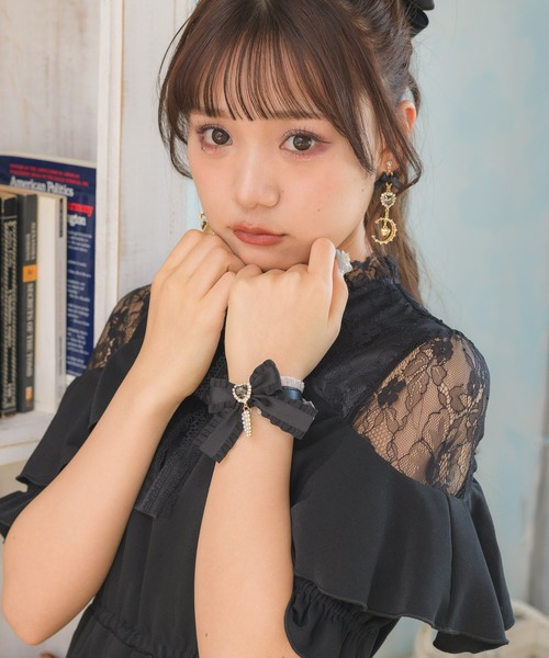 ROJITA（ロジータ）の「フリルリボンハートビジュブレスレット（ブレスレット・レディース・ブラック/パープル/レッド/ピンク/イエロー/ブルー/グリーン/オレンジ・FREE）」の21枚目の写真