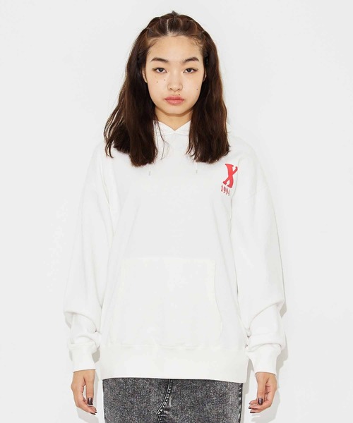 X-girl（エックスガール）の「BLOCK LOGO SWEAT HOODIE（パーカー・レディース・ホワイト/パープル/チャコール・S/M/L/XL）」の5枚目の写真