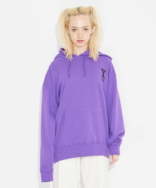 X-girl（エックスガール）の「BLOCK LOGO SWEAT HOODIE（パーカー