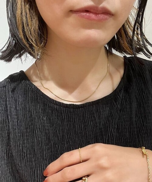 Aresense（アーセンス）の「esne/エスネ スネークチェーンネックレス（ネックレス・レディース・シルバー/ゴールド・ﾌﾘ-）」の5枚目の写真