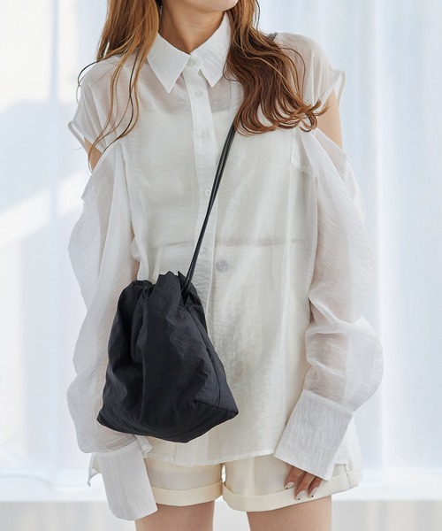 Heather(ヘザー)の「中綿ミニショルダー 123305(ショルダーバッグ・レディース・ブラック/オフホワイト・ONE SIZE)」の1枚目の写真