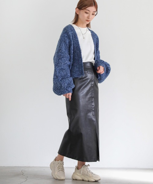 select MOCA（セレクトモカ）の「ケーブル編みオーバーニットショートカーディガン（カーディガン/ボレロ・レディース・レッド/ブルー/グレイッシュベージュ・FREE）」の14枚目の写真