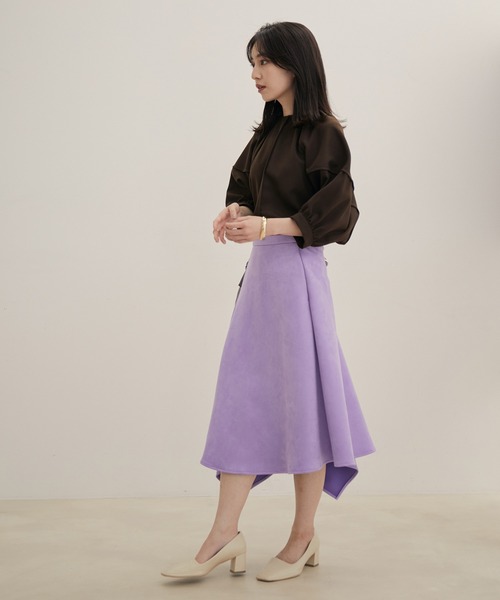 VIS(ビス)の「エコスエードアシンメトリーフレアスカート【sustainable】(スカート・レディース・キナリ/ダークブラウン/パープル系その他・L/M/S)」の5枚目の写真