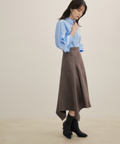 VIS(ビス)の「エコスエードアシンメトリーフレアスカート【sustainable】(スカート・レディース・キナリ/ダークブラウン/パープル系その他・L/M/S)」の11枚目の写真