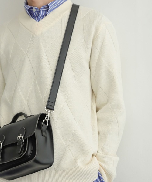 SENSE OF PLACE by URBAN RESEARCH(センスオブプレイスバイアーバンリサーチ)の「ダイヤガラVネックセーター(ニット/セーター・メンズ・チャコールグレー/パープル/アイボリー・MEDIUM/LARGE)」の4枚目の写真