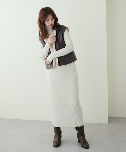 natural couture(ナチュラルクチュール)の「大人ナチュ/合皮×ボア リバーシブルベスト(ベスト・レディース・アイボリー/ブラウン・FREE)」の14枚目の写真
