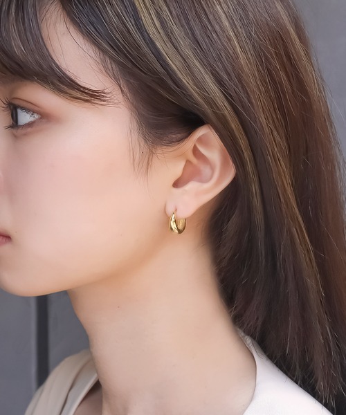 blackdia ocean(ブラックダイヤオーシャン)の「blackdia ocean ドロップフープピアス(ピアス(両耳用)・レディース・シルバー/ゴールド/ピンクゴールド・#7/#10/#13)」の18枚目の写真