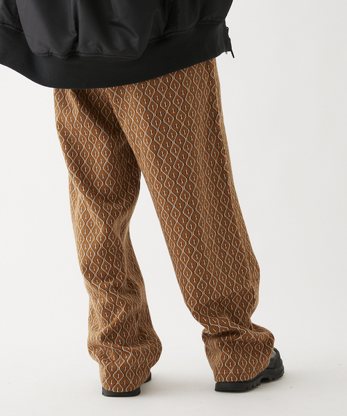 JOURNAL STANDARD relume（ジャーナルスタンダード　レリューム）の「ジャガードパターン 1タックイージーパンツ（スラックス・メンズ・ベージュ/ブラウン/キャメル・LARGE/MEDIUM）」の18枚目の写真