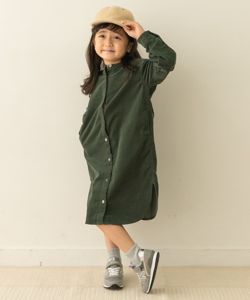 URBAN RESEARCH DOORS（アーバンリサーチドアーズ）の「『親子リンク』コーデュロイシャツワンピース(KIDS)（ワンピース・キッズ・ベージュ/グリーン・105/120/135）」の7枚目の写真