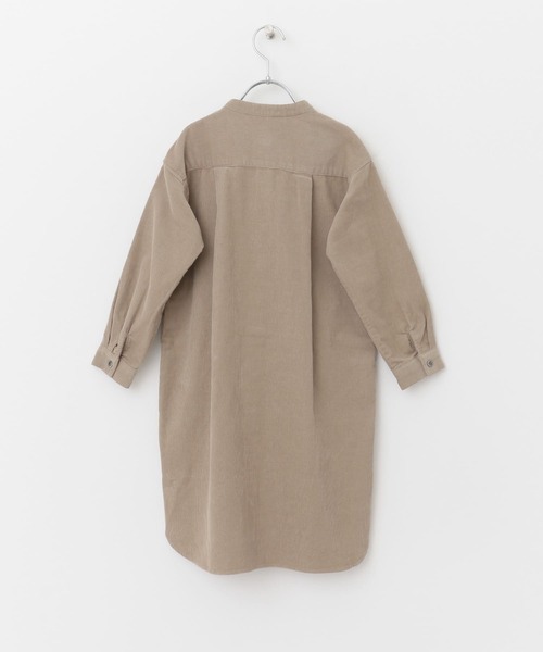 URBAN RESEARCH DOORS（アーバンリサーチドアーズ）の「『親子リンク』コーデュロイシャツワンピース(KIDS)（ワンピース・キッズ・ベージュ/グリーン・105/120/135）」の18枚目の写真