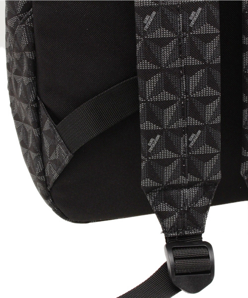 INDISPENSABLE (インディスペンサブル)の「WEGO/INDISPENSABLE デイパック DOUBLE O(バックパック/リュック・メンズ・ブラック/ブラック系その他/その他1/その他2・FREE)」の17枚目の写真