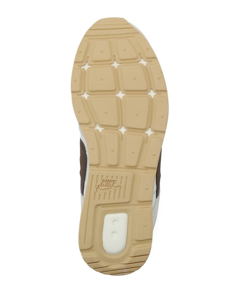 NIKE（ナイキ）の「【NIKE/ナイキ】ウィメンズベンチャーランナー（スニーカー・レディース・ホワイト系その他・24.5cm/23.5cm/23.0cm/24.0cm）」の5枚目の写真