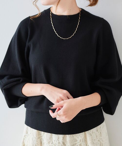 le.coeur blanc（ルクールブラン）の「バックパールニットプルオーバー（ニット/セーター・レディース・ブラック/グレー/オフホワイト・38）」の4枚目の写真