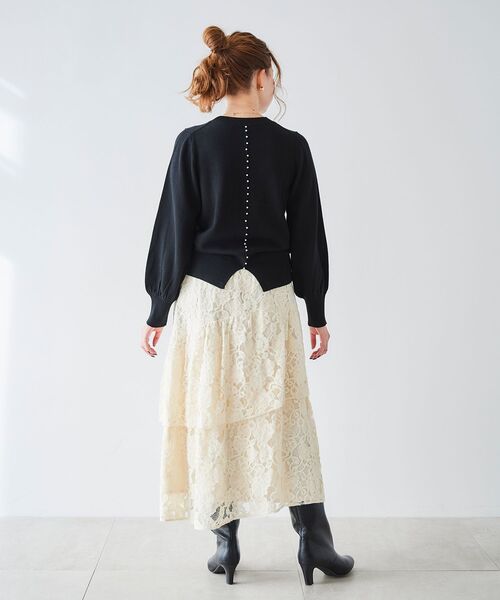 le.coeur blanc（ルクールブラン）の「バックパールニットプルオーバー（ニット/セーター・レディース・ブラック/グレー/オフホワイト・38）」の7枚目の写真