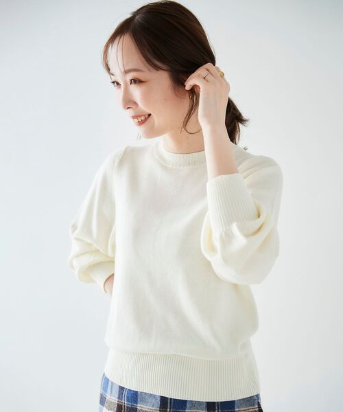 le.coeur blanc（ルクールブラン）の「バックパールニットプルオーバー（ニット/セーター・レディース・ブラック/グレー/オフホワイト・38）」の10枚目の写真