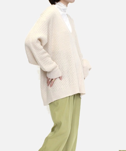 STYLEBLOCK（スタイルブロック）の「ハニカムニットVネックプルオーバー（ニット/セーター・レディース・ラベンダー/ブラック/アイボリー/ライトベージュ・M）」の9枚目の写真